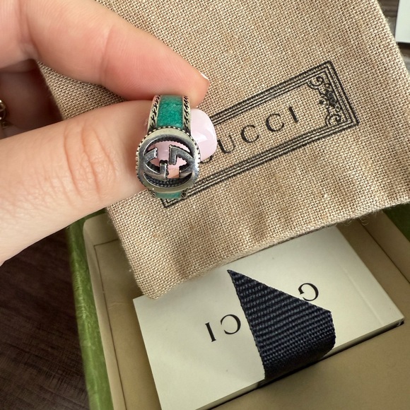 Gucci Silver Interlocking Ring - Picture 5 of 7